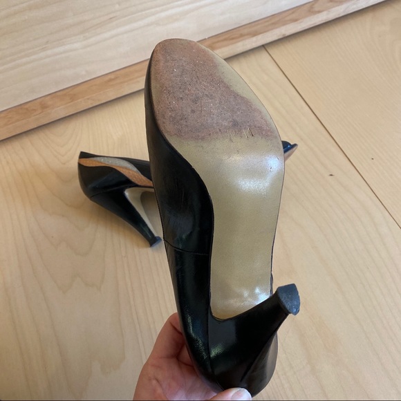 Black Vintage Rolina Ferragamo heals. - Picture 5 of 16